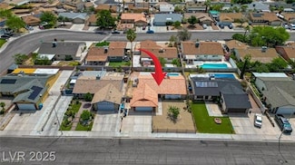 325 Greenfield Ln, Las Vegas, NV 89107