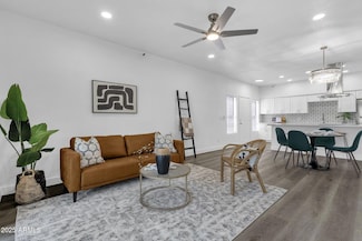 8020 E Thomas Rd Unit 313, Scottsdale, AZ 85251