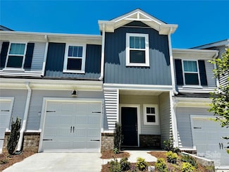 4216 Summit Woods Dr, Charlotte, NC 28216