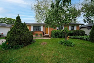 6241 Faircrest Rd, Columbus, OH 43229