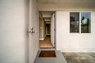 456 Lovers Ln, Vacaville, CA 95688