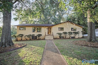 7606 Teal Dr SW, Huntsville, AL 35802