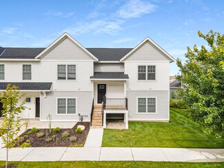 2100 Sherwood Ave, Holland, MI 49423