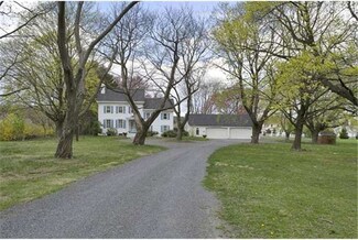 71 Dey Rd, Cranbury, NJ 08512