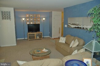 7511 Snowpea Ct Unit E, Alexandria, VA 22306