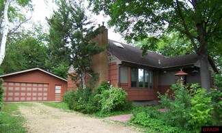 268 Weaver St, Mankato, MN 56001