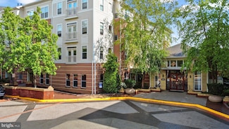 9480 Virginia Center Blvd Unit 239, Vienna, VA 22181