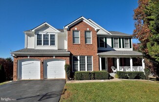 5706 Regal Crest Ct, Clifton, VA 20124