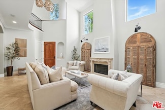 3200 Elm Ave, Manhattan Beach, CA 90266