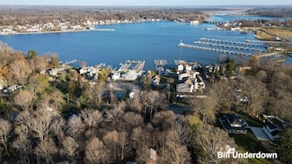 10 Park St, Saugatuck, MI 49453