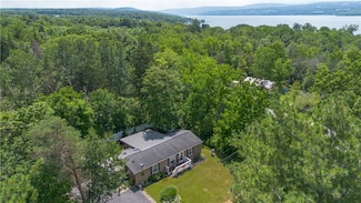 4553 Grove St, Canandaigua, NY 14424
