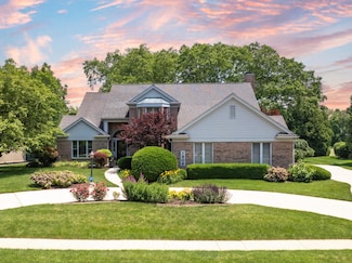 1806 Bentbrook Dr, Champaign, IL 61822