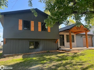 510 2nd St, Shambaugh, IA 51651