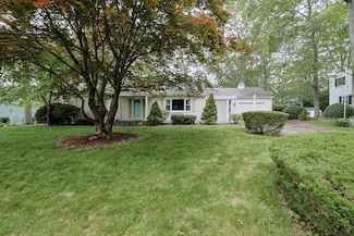 33 Page Rd, North Attleboro, MA 02760