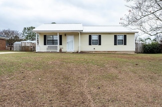 139 Seminole Ave, Leesburg, GA 31763