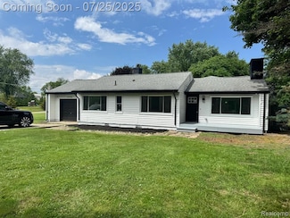 2590 Walnut Lake Rd, West Bloomfield, MI 48323