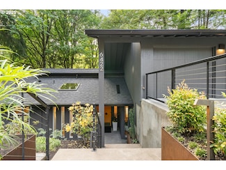 6422 SW Burlingame Place, Portland, OR 97239