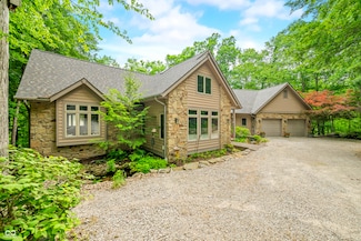 2369 Turning Tree Dr, Nashville, IN 47448