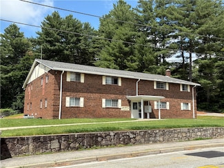 92 Dean Ave, Smithfield, RI 02917