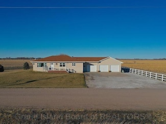 1604 W White Cloud Rd, Grand Island, NE 68803