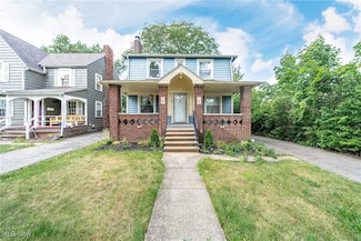 1128 Quilliams Rd, Cleveland, OH 44121