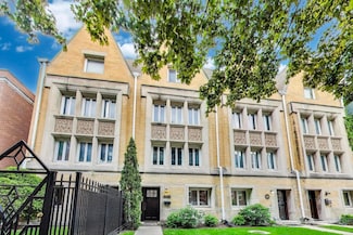 3215 S Calumet Ave, Chicago, IL 60616