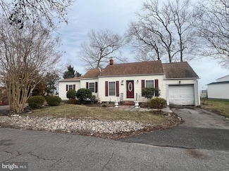 5227 Al Jones Dr, Shady Side, MD 20764