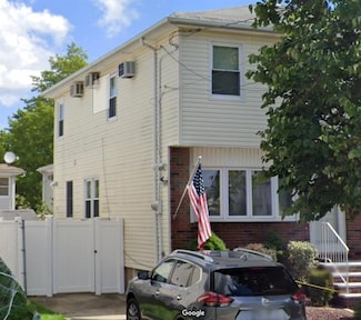 223 Abingdon Ave, Staten Island, NY 10308