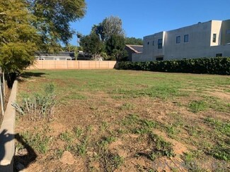 2780 James Dr Unit 5, Carlsbad, CA 92008