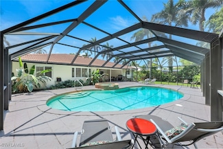725 Old Trail Dr, Naples, FL 34103