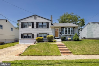 355 Maple Ave, Gloucester City, NJ 08030