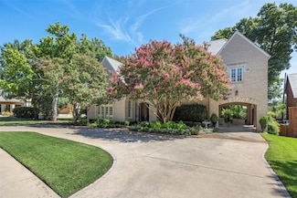 2321 Medford Ct E, Fort Worth, TX 76109