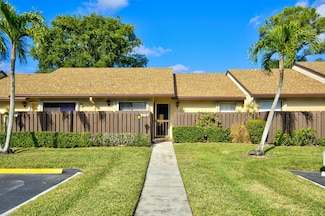 816 Sky Pine Way Unit 60, Greenacres, FL 33415