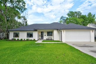 245 Marion Dr, Baton Rouge, LA 70806