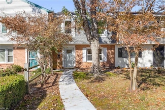 2240 Chadwick Dr, Virginia Beach, VA 23454