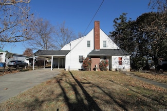 708 W 6th St, Rector, AR 72461