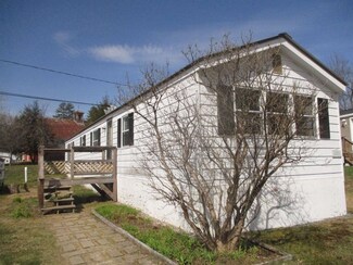 10 Mayhew Rd, Campton, NH 03223