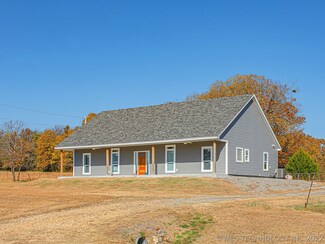 11548 W Shady Grove Rd, Hulbert, OK 74441