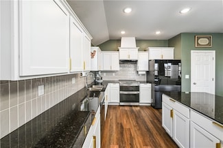 1610 Eveningshade Ln, Centerton, AR 72719