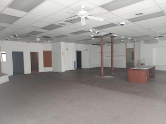 100 E Washington St, Paris, TN 38242