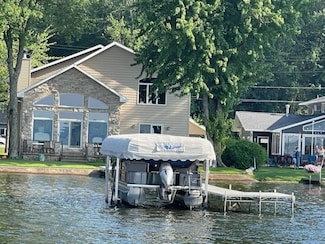 W5706 Cedar Ave, Shawano, WI 54166