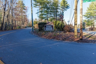 39 Old Hackett Hill Rd Unit 3F, Manchester, NH 03102