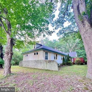 1021 Darmstadt Ave, Egg Harbor City, NJ 08215