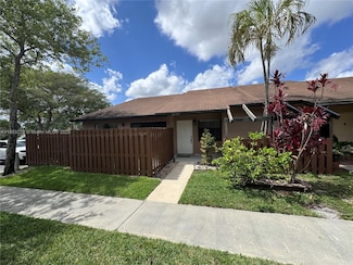 2734 N Nob Hill Rd, Sunrise, FL 33322
