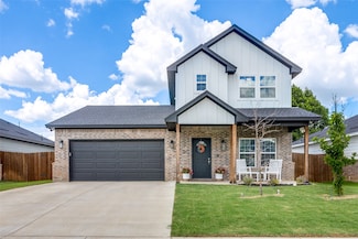 108 Magnolia Estates St, Crowley, TX 76036