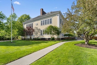 42 Phillips Rd Unit 1, Holden, MA 01520
