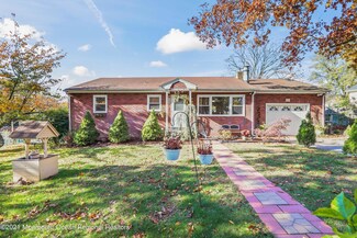 93 Grand Ave, Atlantic Highlands, NJ 07716