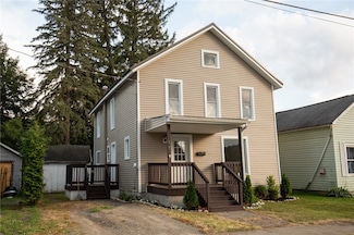 17 Orchard St, Canisteo, NY 14823