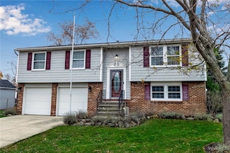 141 Dubonnet Dr, Depew, NY 14043