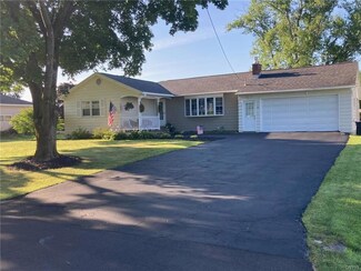33 Glenridge Rd, Whitesboro, NY 13492